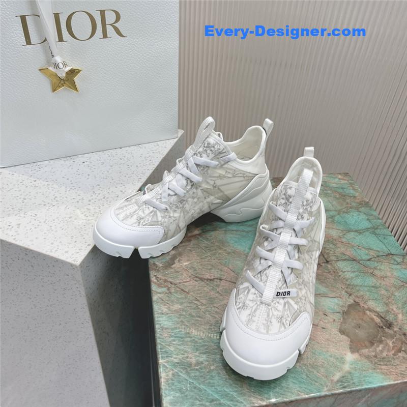 D10r old shoes