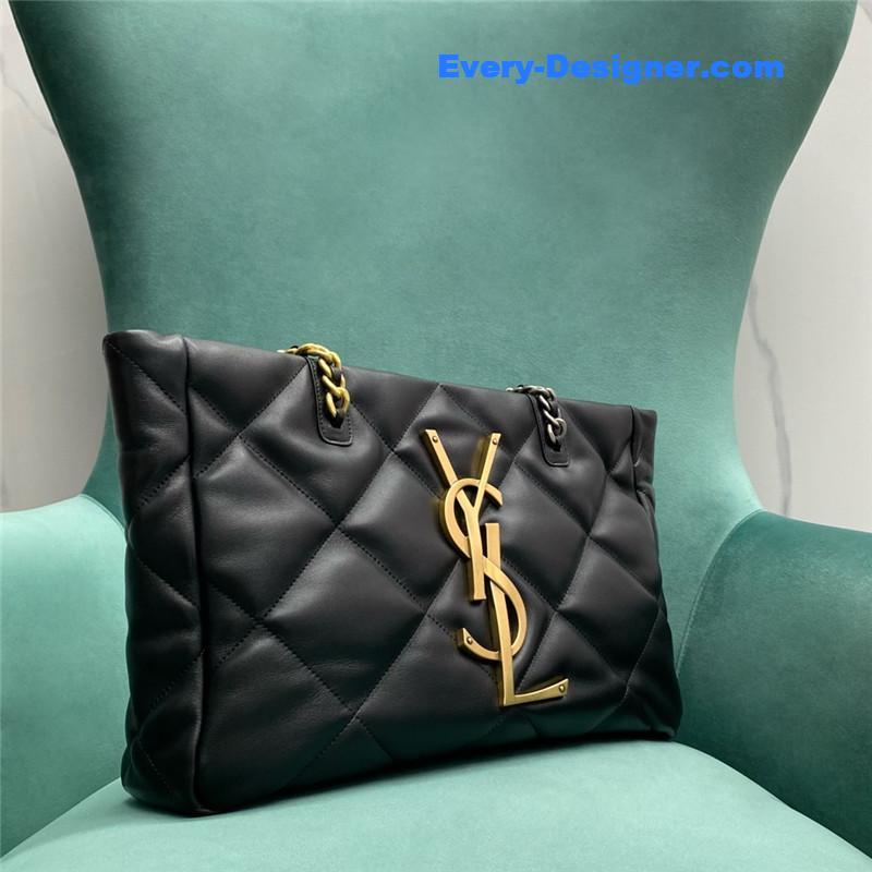 Y51 logo chain shoulder bag
