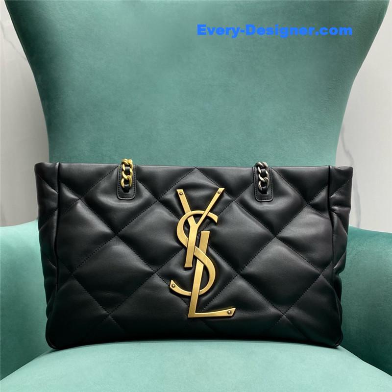 Y51 logo chain shoulder bag