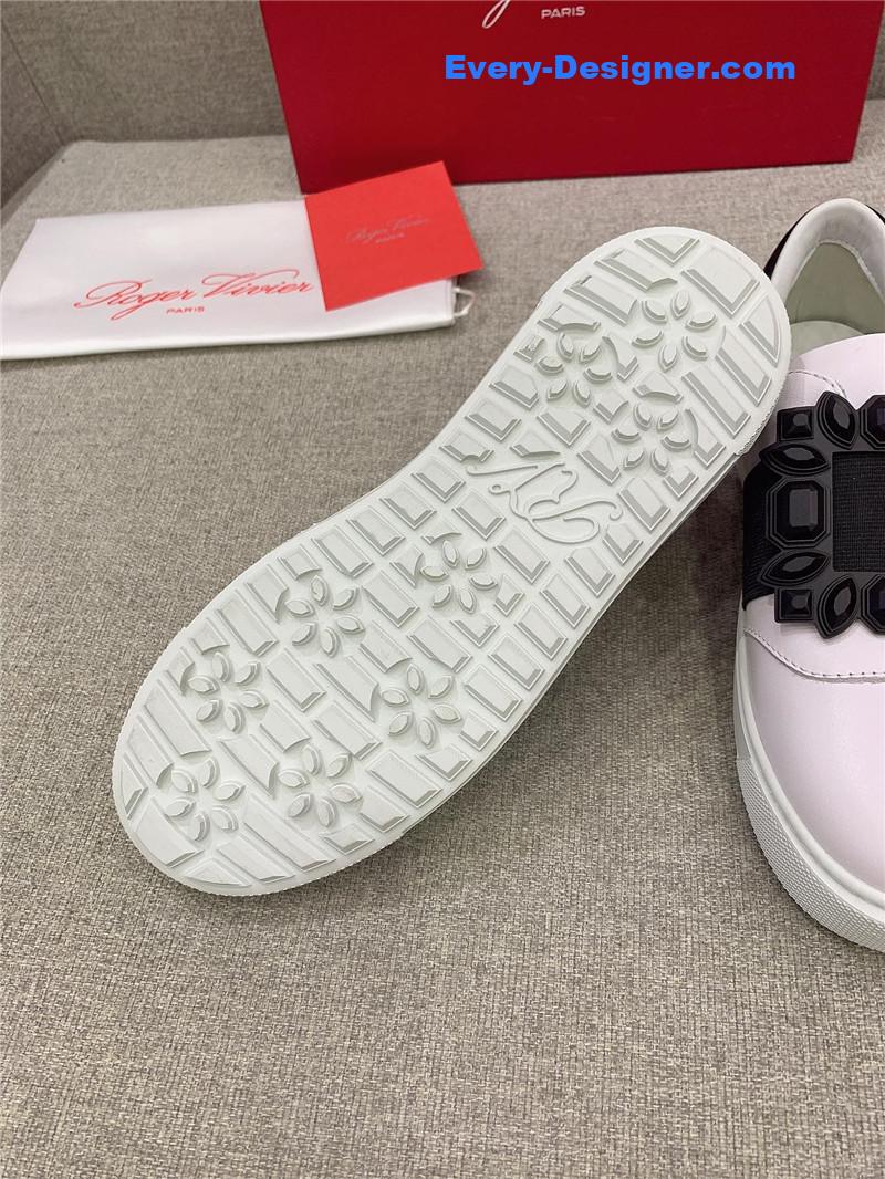 roger vivier new D1am0nd buckle casual shoes