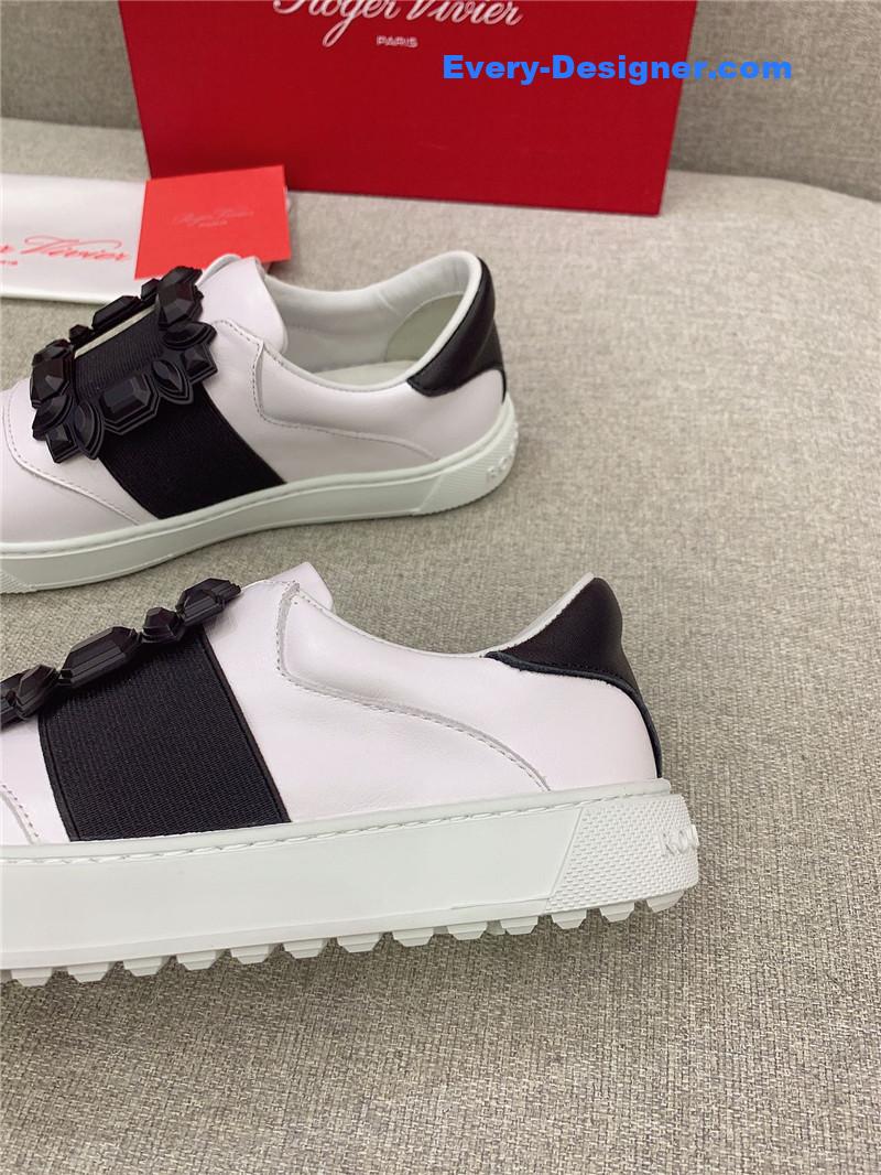 roger vivier new D1am0nd buckle casual shoes