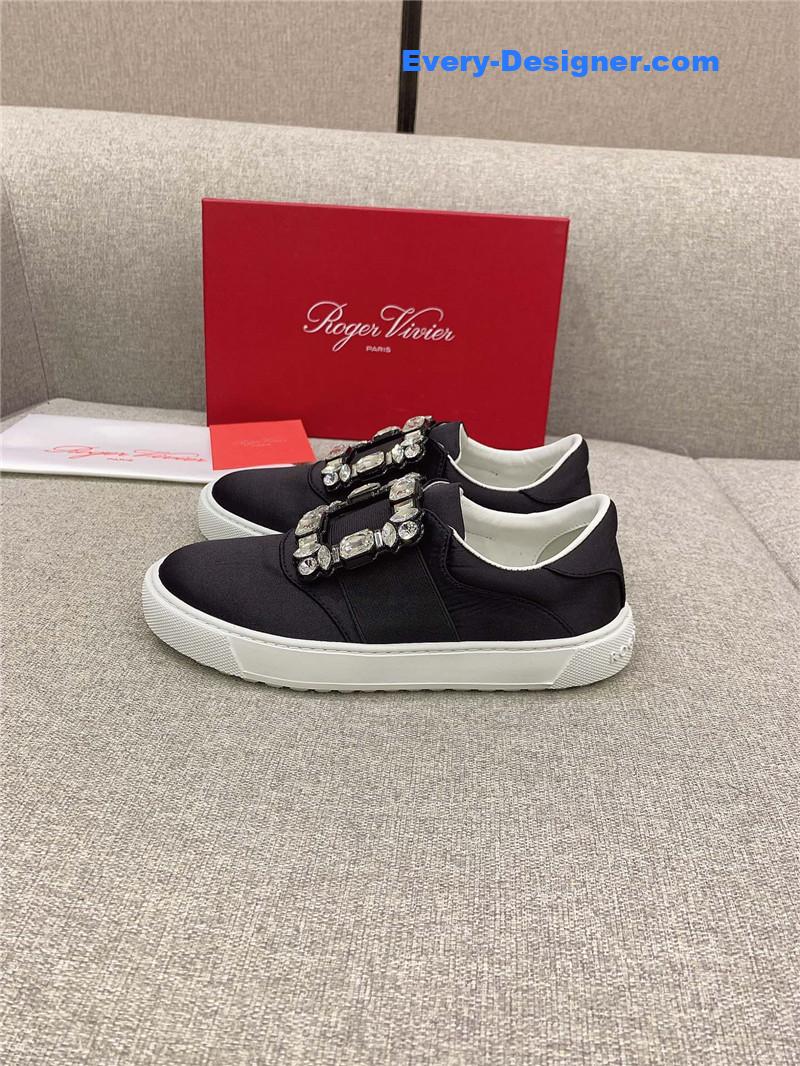 roger vivier new D1am0nd buckle casual shoes