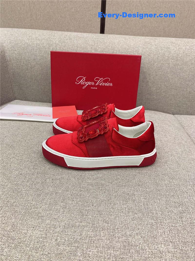 roger vivier new D1am0nd buckle casual shoes
