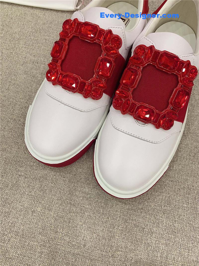 roger vivier new D1am0nd buckle casual shoes