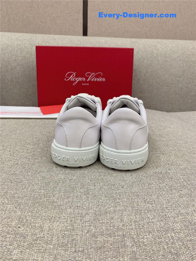 roger vivier new D1am0nd buckle casual shoes