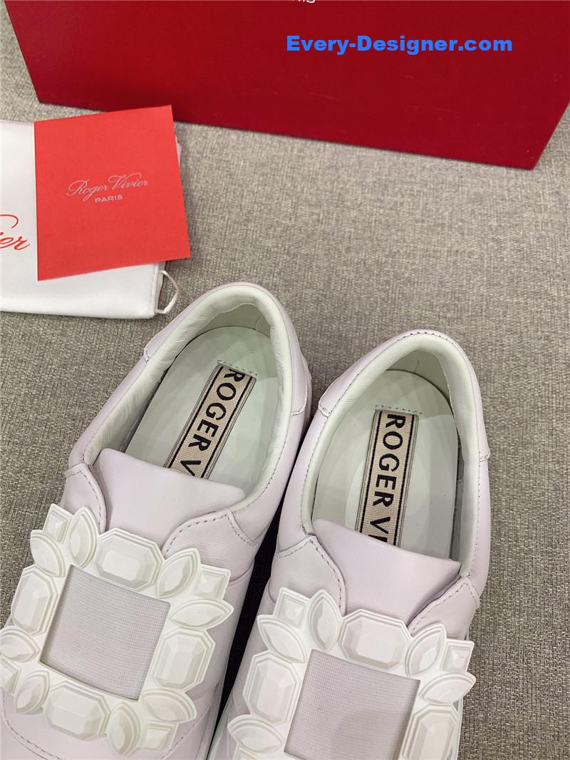 roger vivier new D1am0nd buckle casual shoes