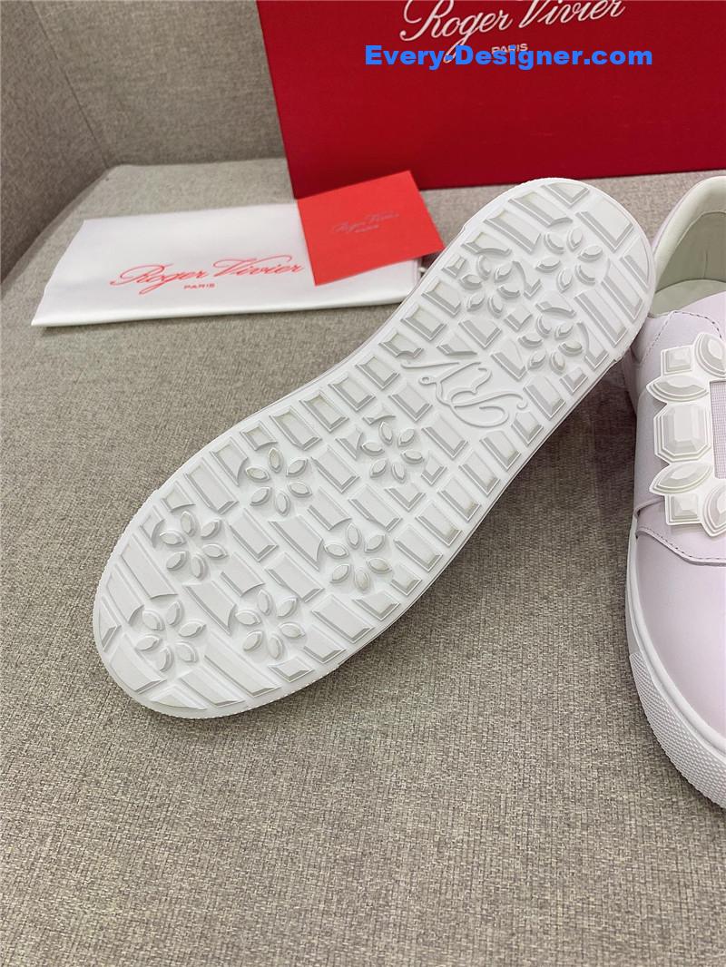 roger vivier new D1am0nd buckle casual shoes