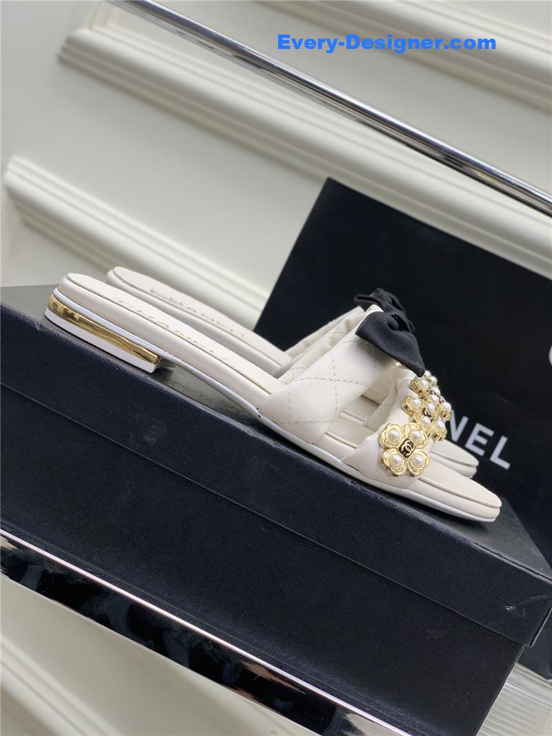 CC sheepskin lozenge slippers