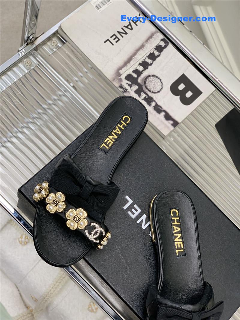 CC sheepskin lozenge slippers