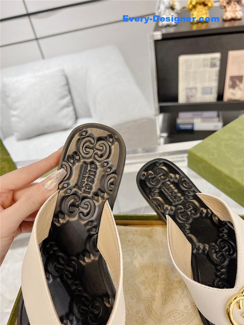 Gvc*1 interlocking double g flip flops