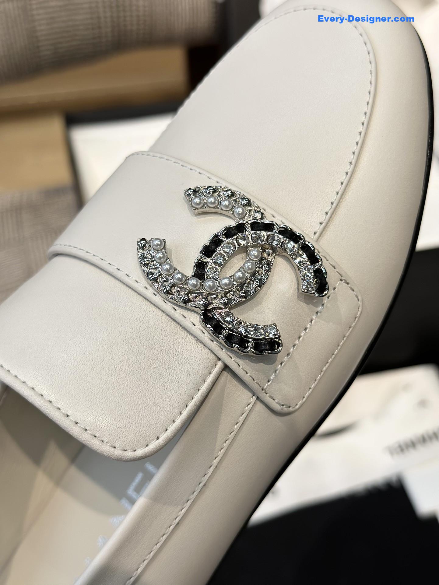 CC spring and summer crystal double c loafers