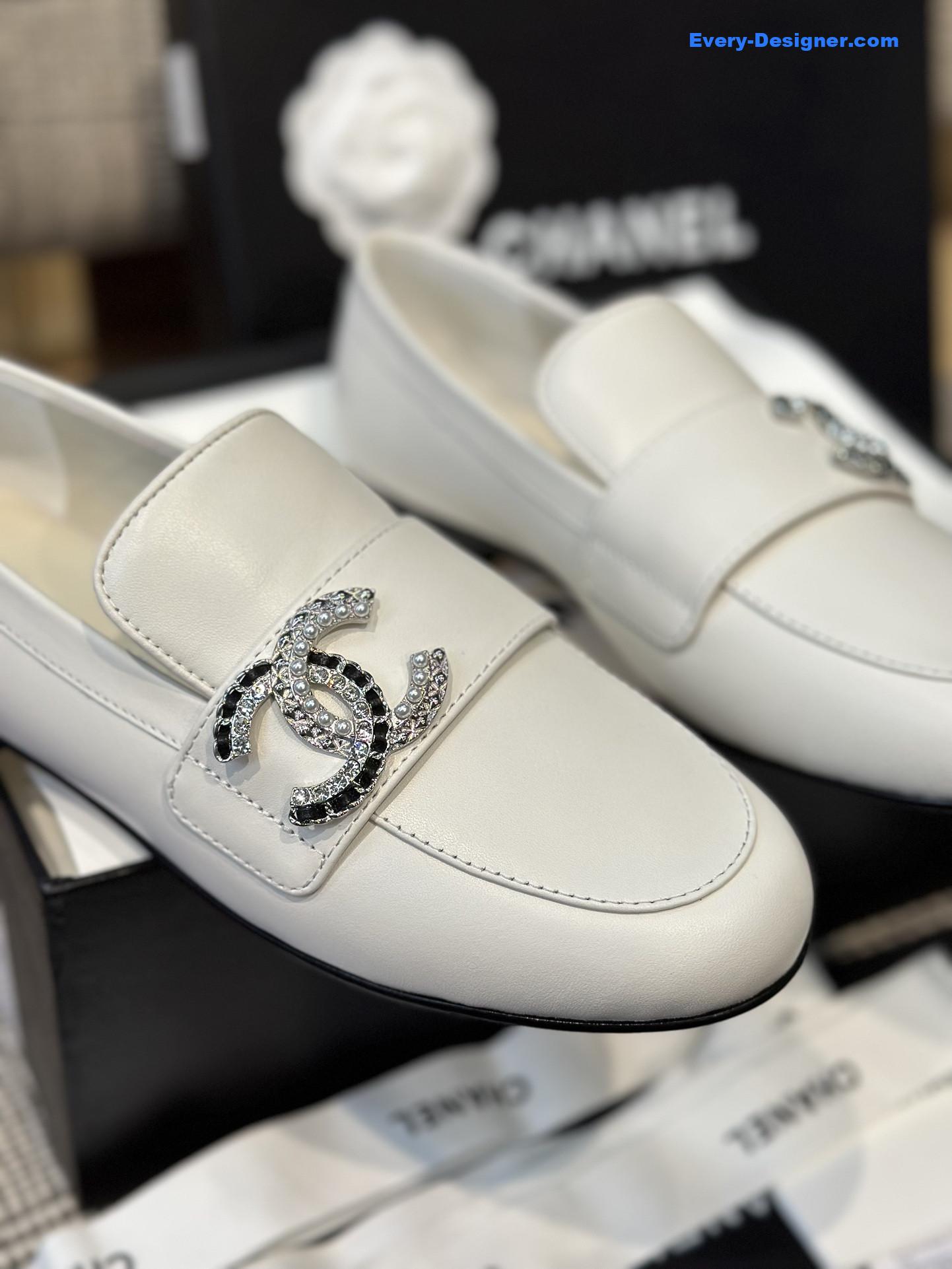 CC spring and summer crystal double c loafers