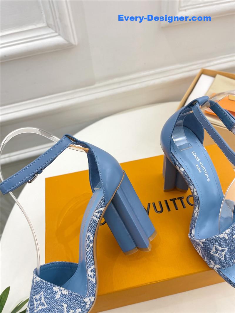 l0vis Vvtt0n lv plum blossom and sandals