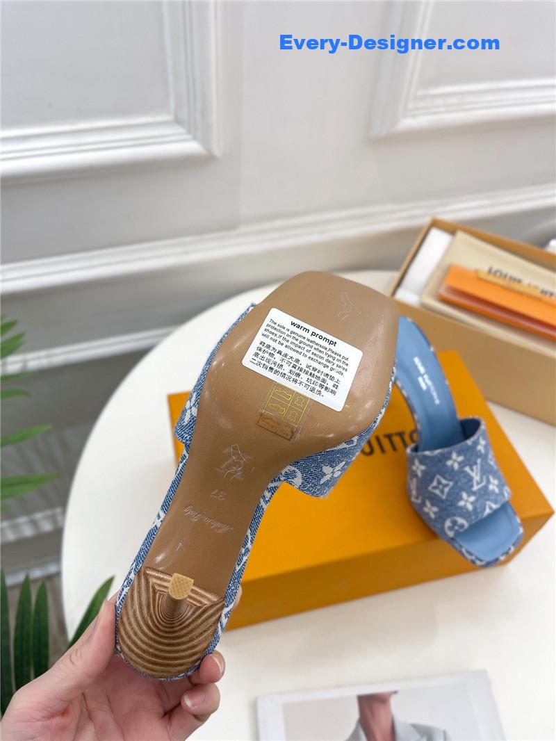 l0vis Vvtt0n lv latest slippers