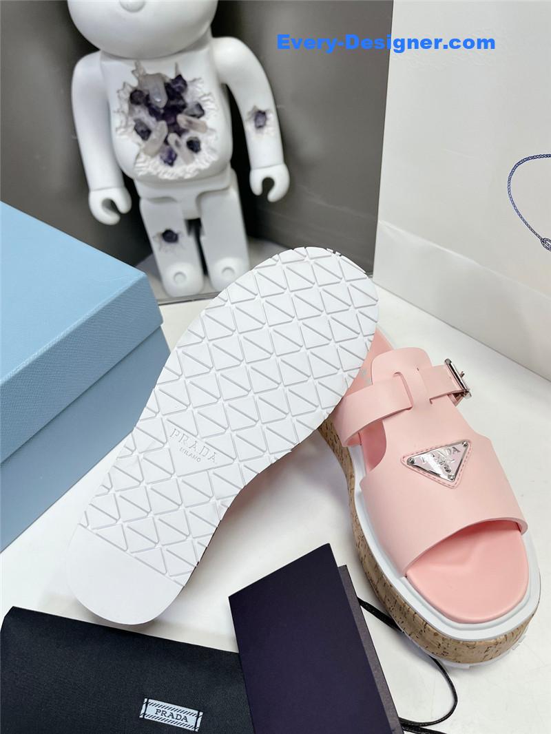 Pra*a zigzag roman braid platform rubber sandals