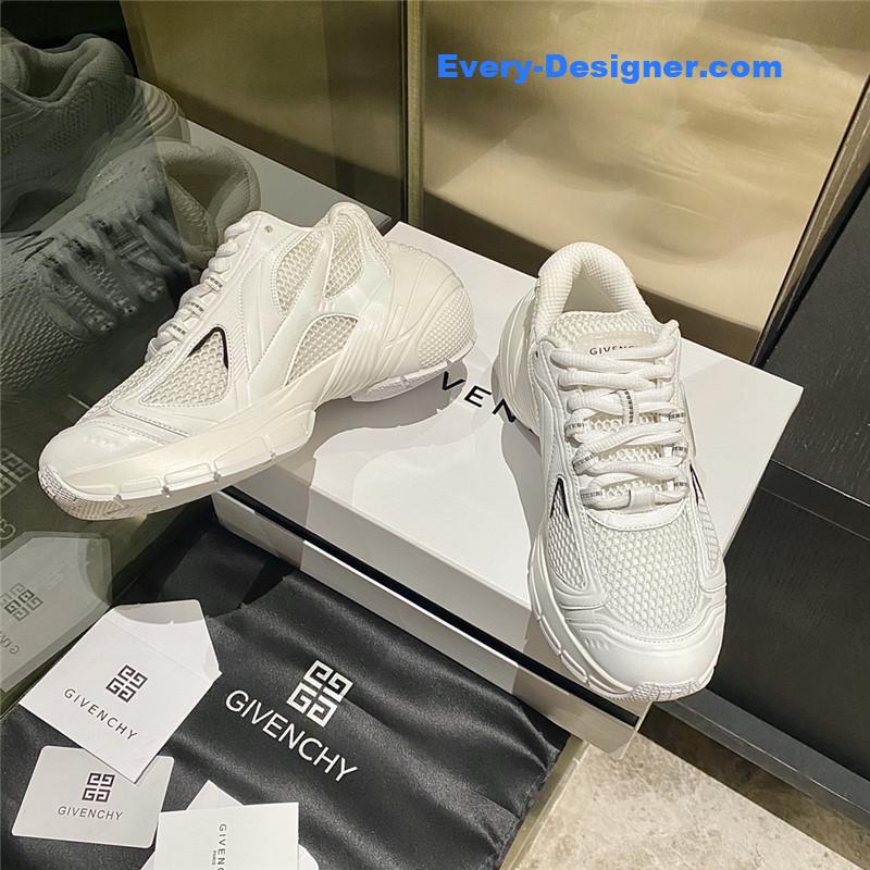 Givenchy spring and summer show new sports shoes
