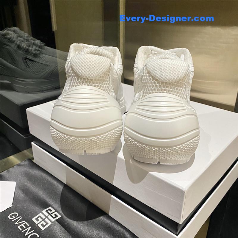 Givenchy spring and summer show new sports shoes