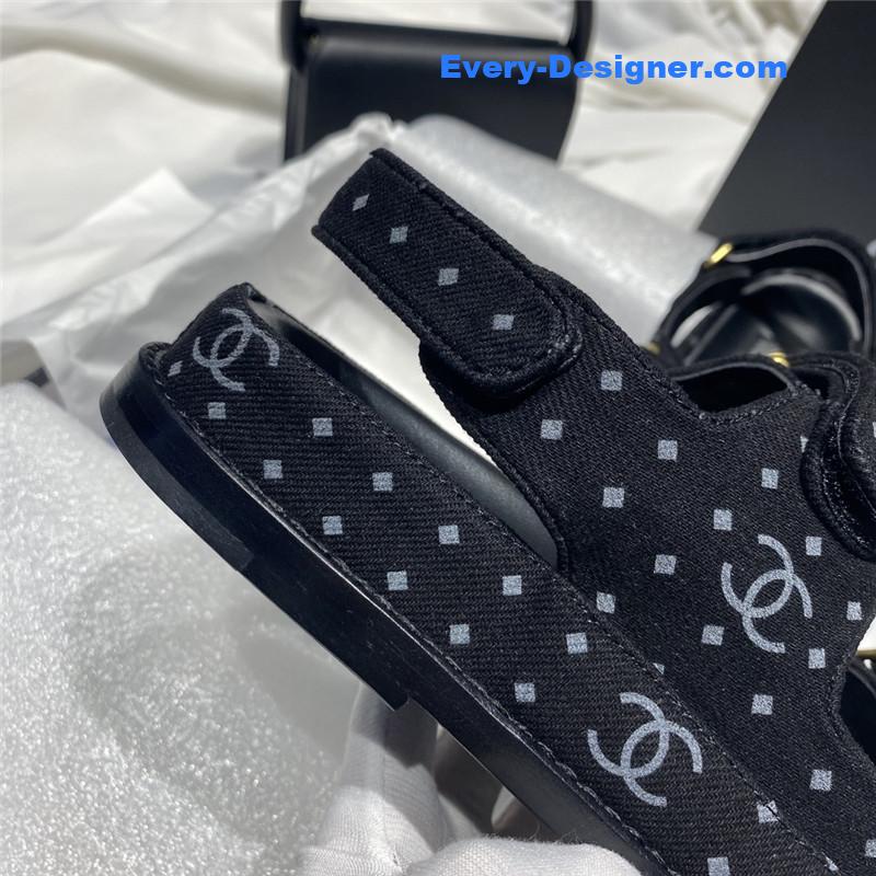 CC new Velcro sandals