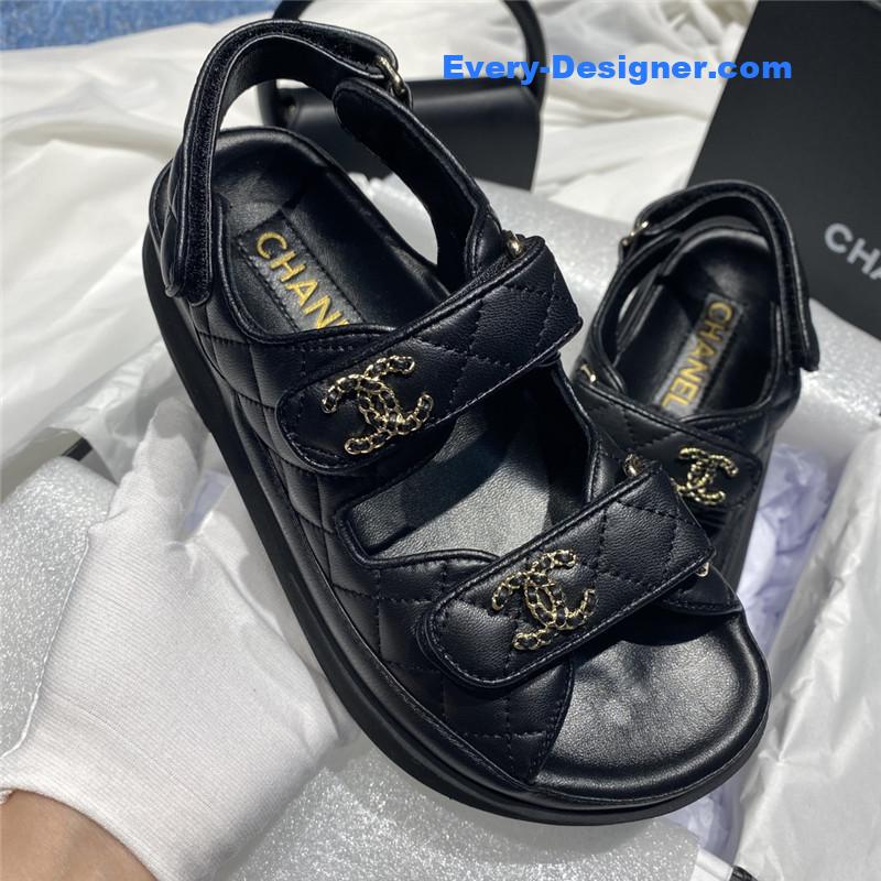 CC bow beach sandals