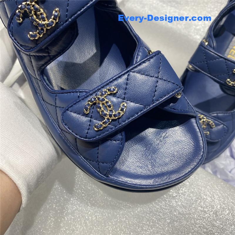 CC bow beach sandals