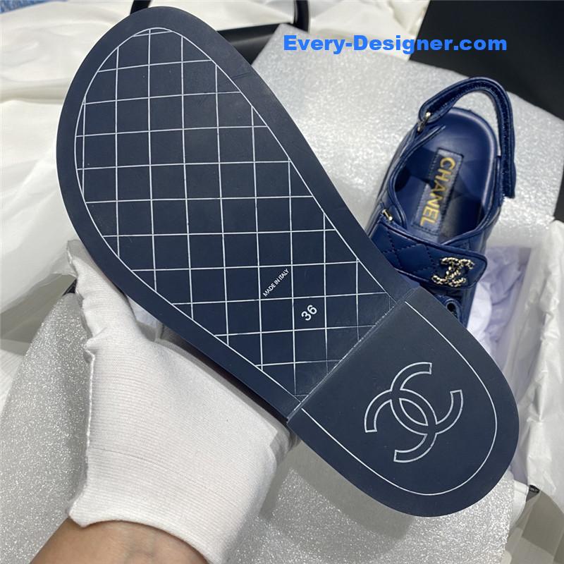 CC bow beach sandals