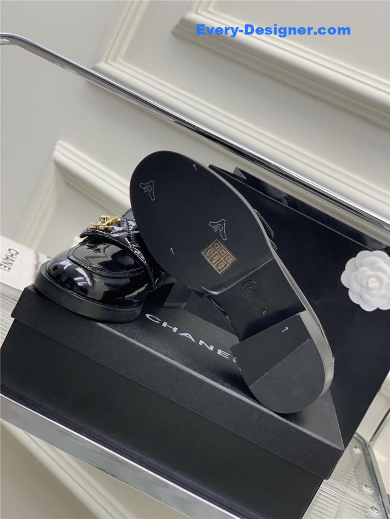 CC double C logo shoes