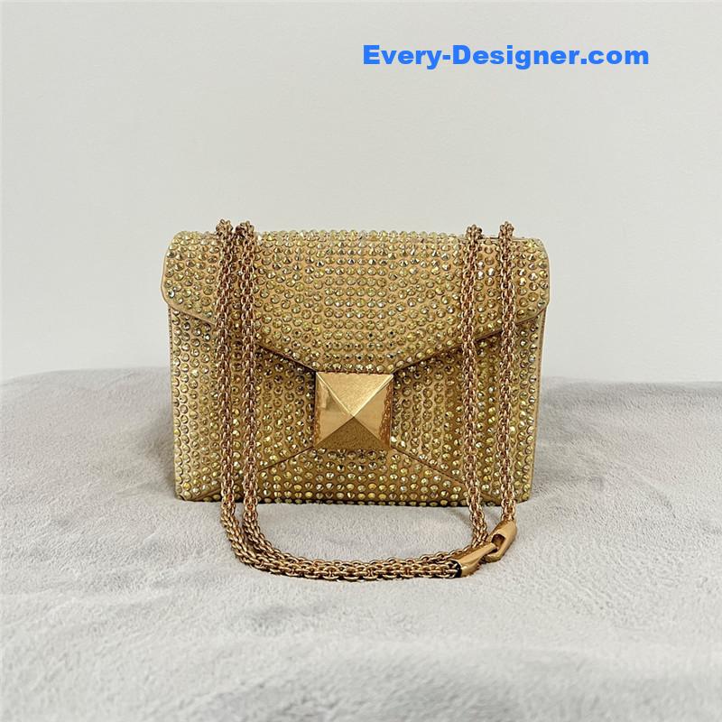 Va1e*ntin0 one stud crystal micro bag