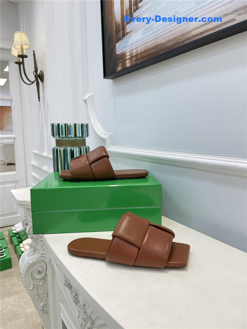 b0tt*ga Ven*ta patch slides