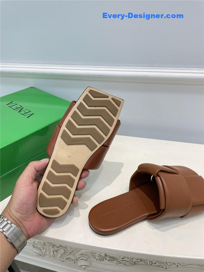 b0tt*ga Ven*ta patch slides