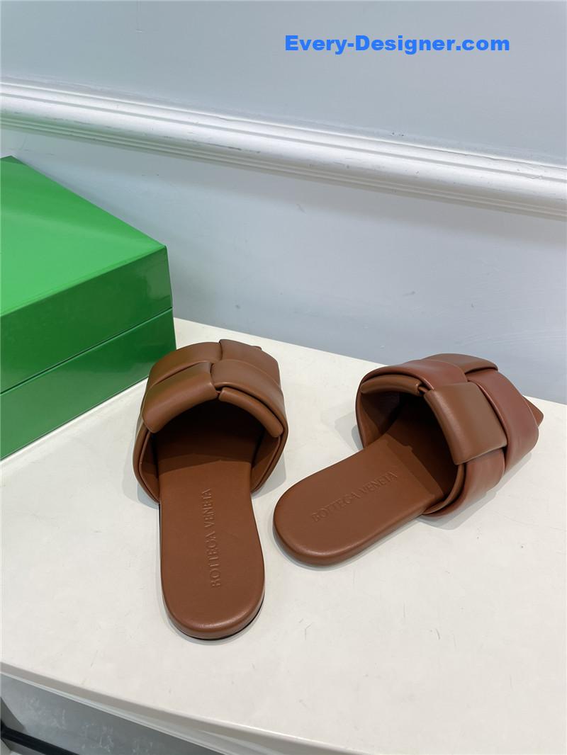 b0tt*ga Ven*ta patch slides