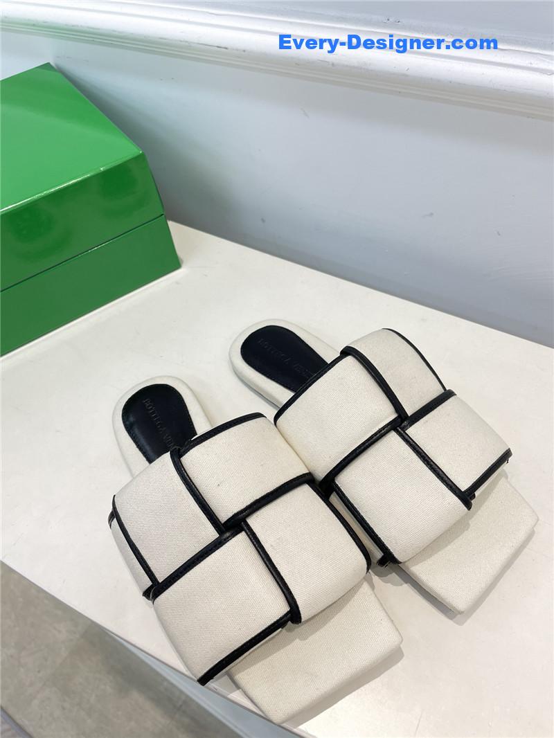 b0tt*ga Ven*ta patch slides