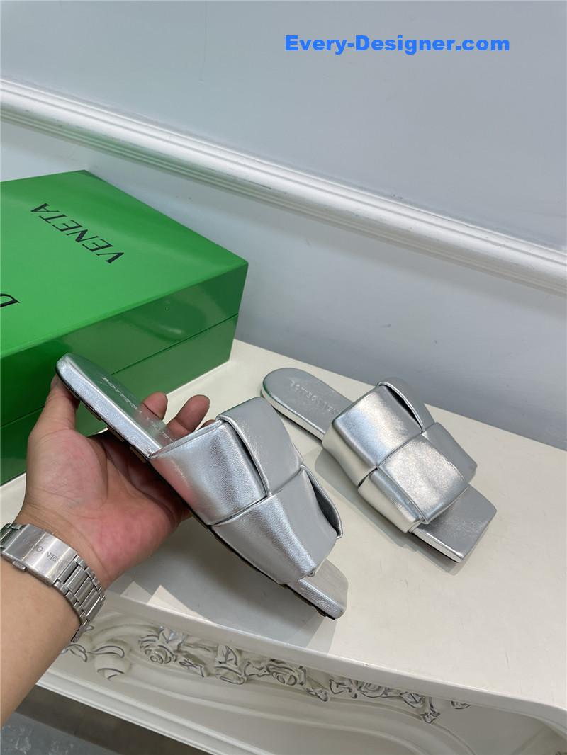 b0tt*ga Ven*ta patch slides