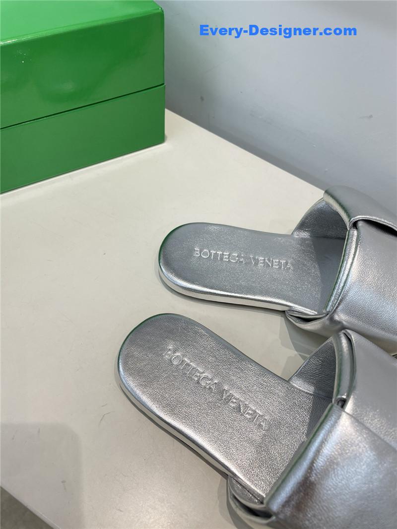 b0tt*ga Ven*ta patch slides