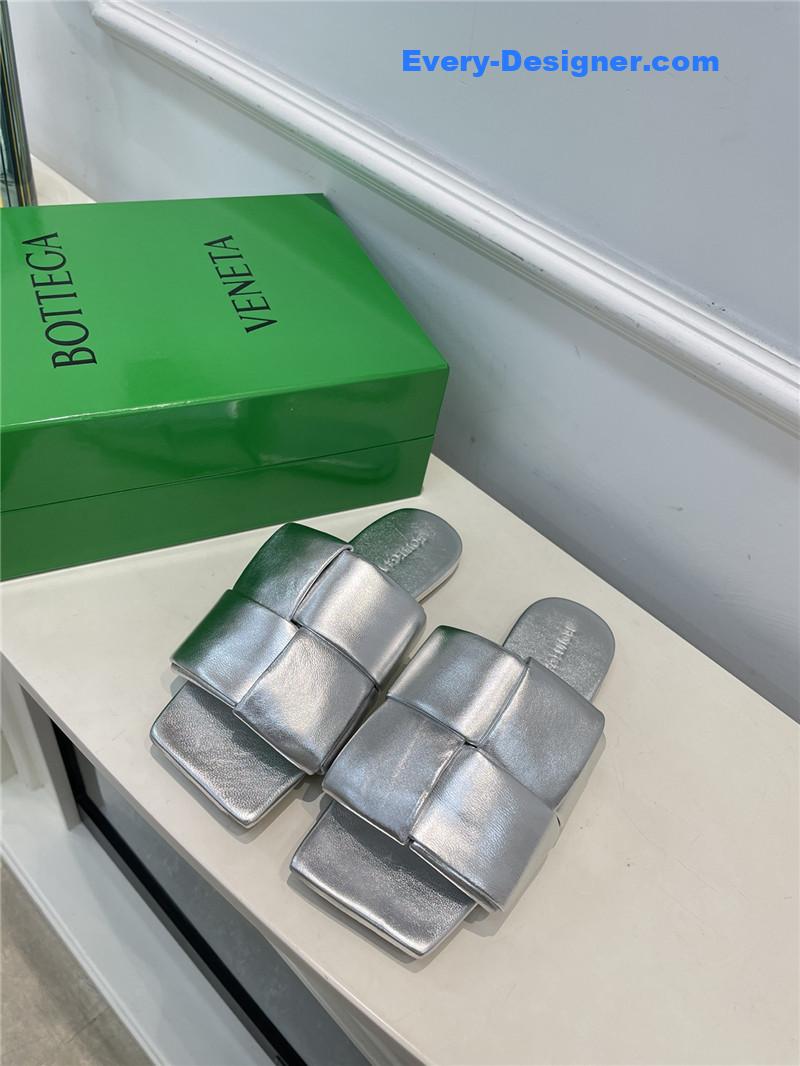 b0tt*ga Ven*ta patch slides