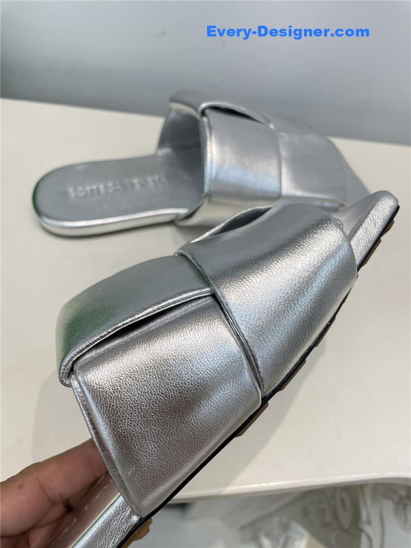 b0tt*ga Ven*ta patch slides