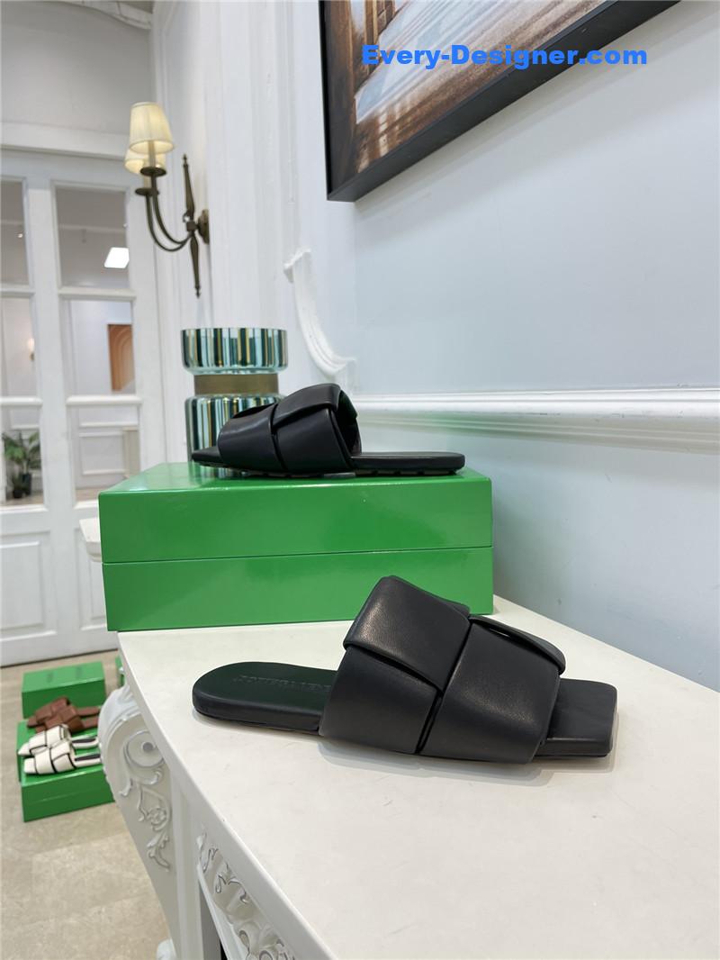 b0tt*ga Ven*ta patch slides