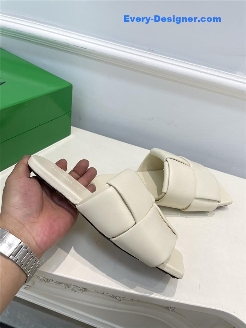 b0tt*ga Ven*ta patch slides