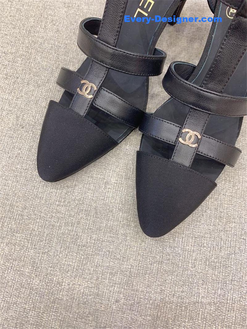 CC new pointed sandals