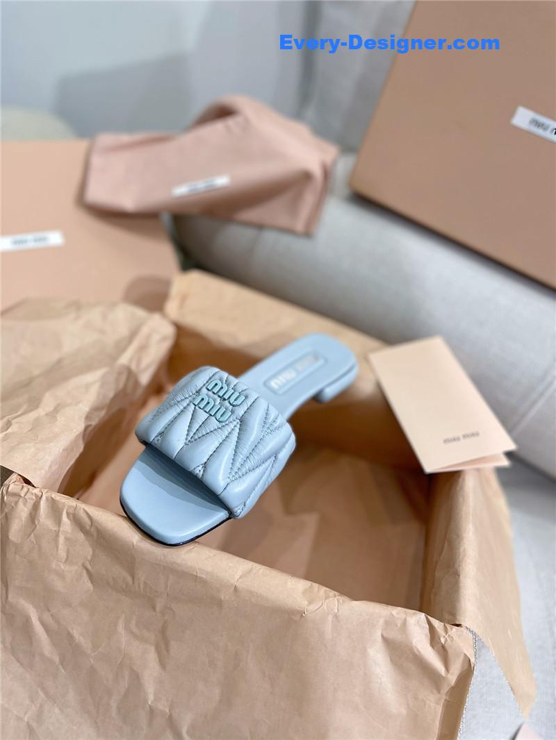 M1um1u slipper sandals in crinkled nappa