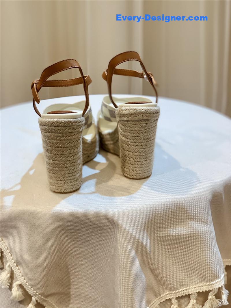 l0vis vvtt0n lv hot D1am0nd wedge sandals