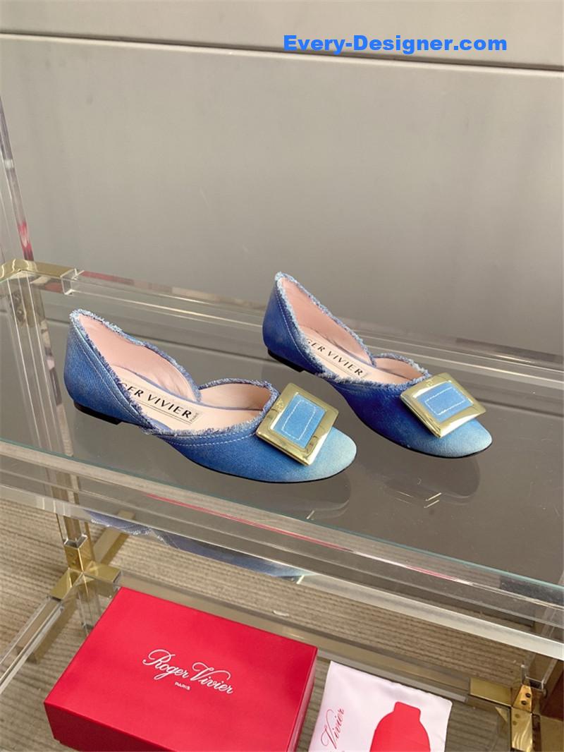 Roger vivier new hollow square buckle flat bottom