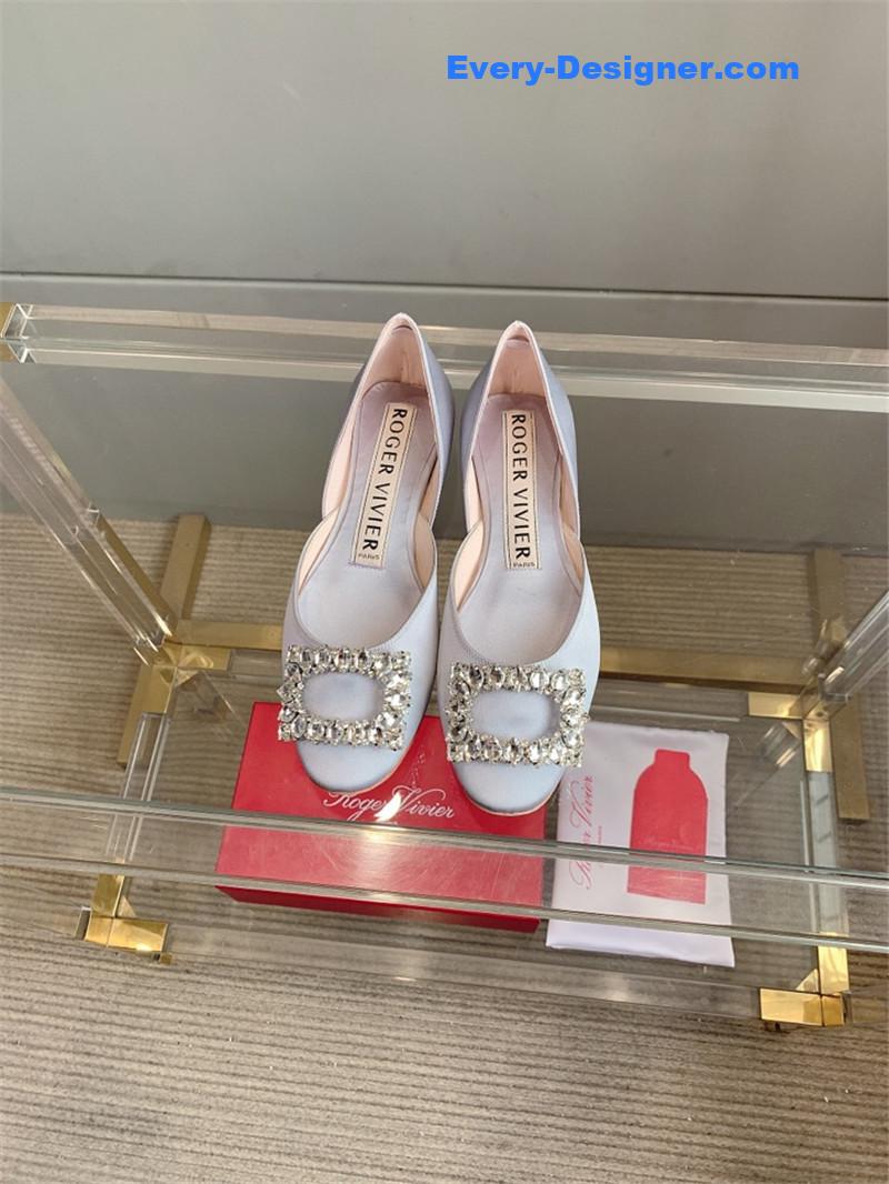 Roger vivier new hollow square buckle flat bottom