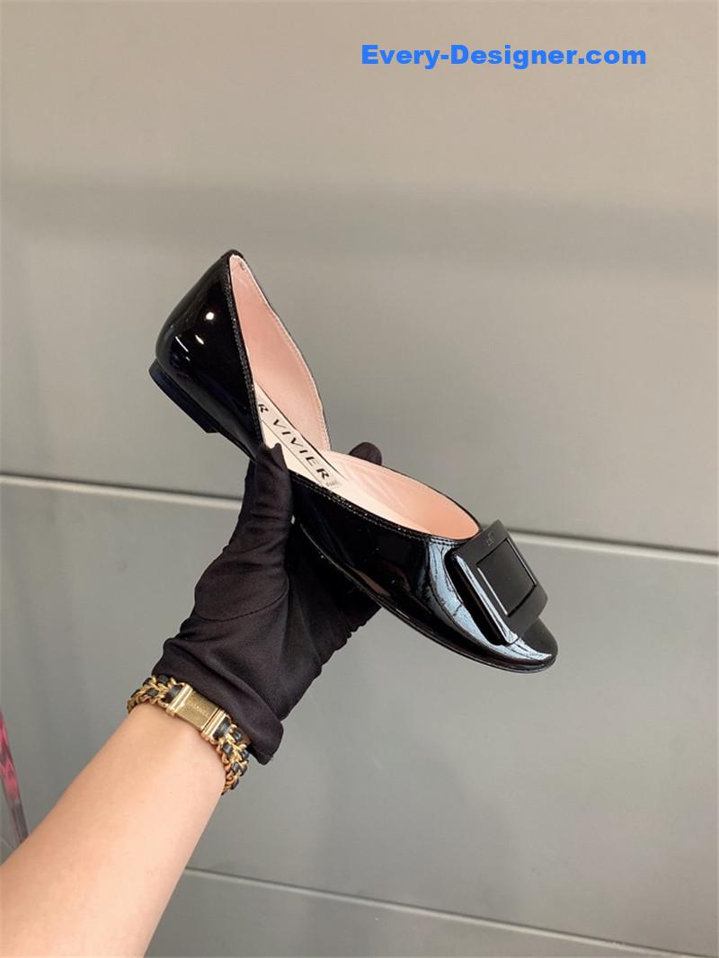 Roger vivier new hollow square buckle flat bottom