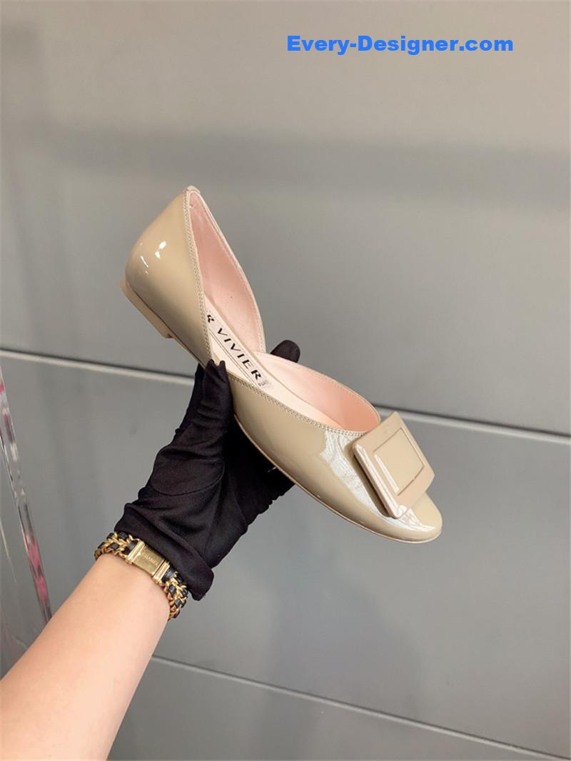 Roger vivier new hollow square buckle flat bottom