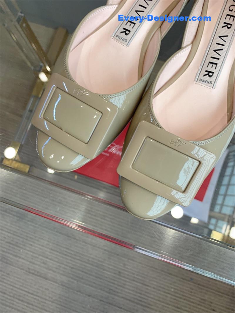 Roger vivier new hollow square buckle flat bottom