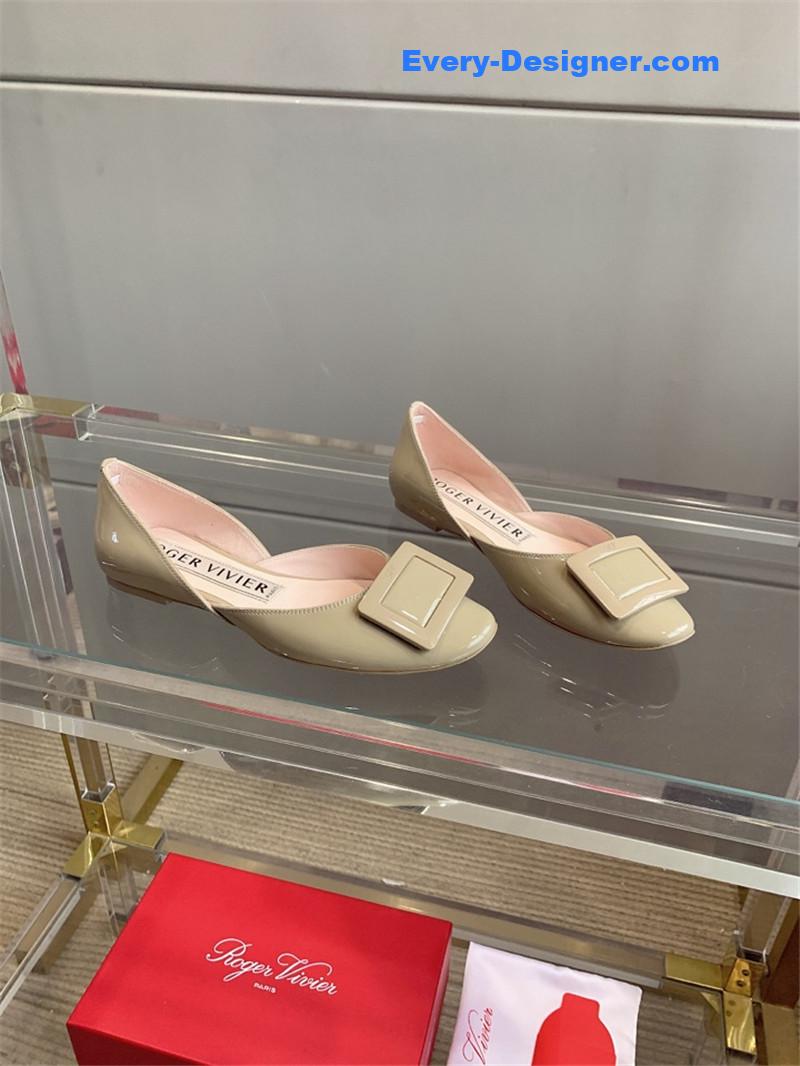 Roger vivier new hollow square buckle flat bottom