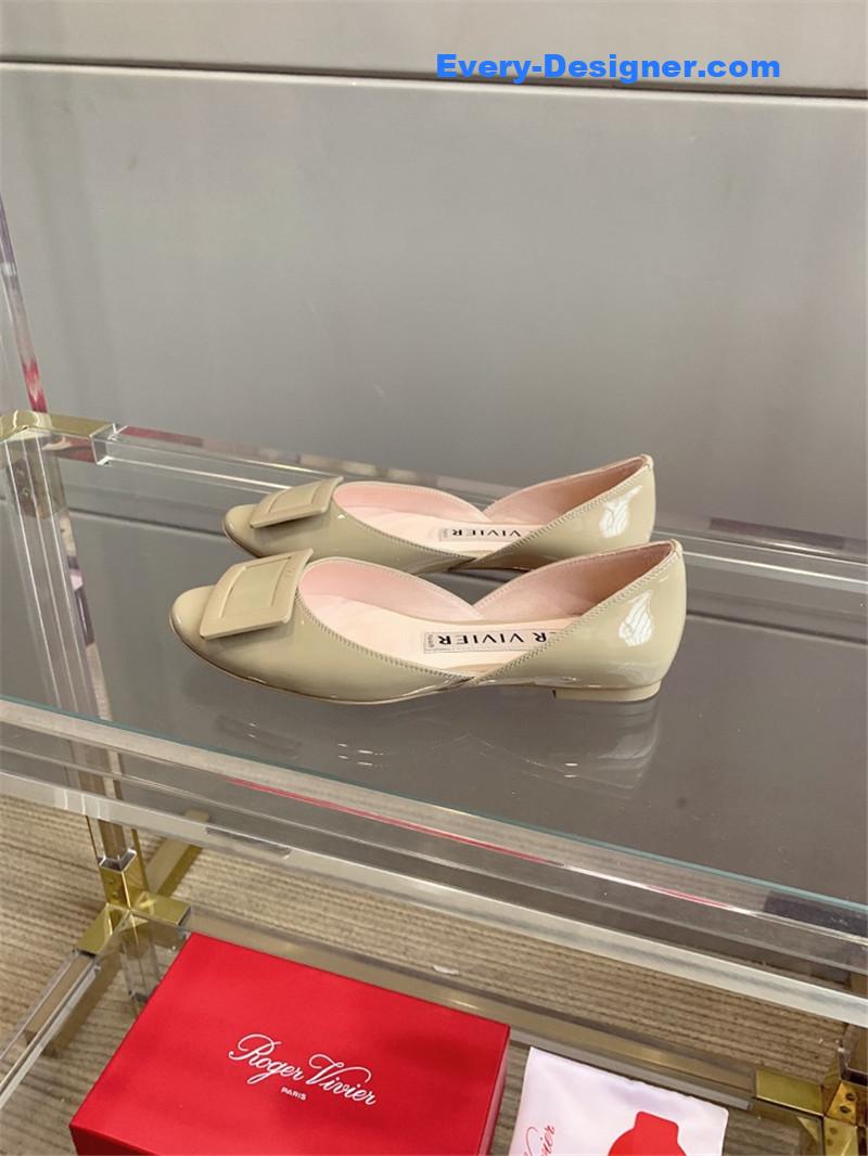 Roger vivier new hollow square buckle flat bottom