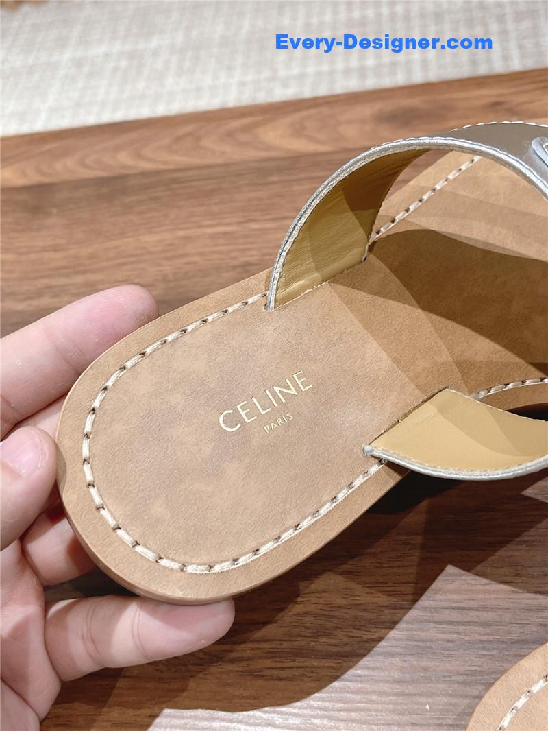 Ce1i*e flip flops womens