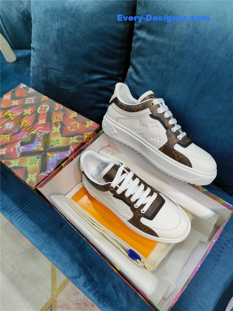 l0vis Vvtt0n lv heart embellished sneakers