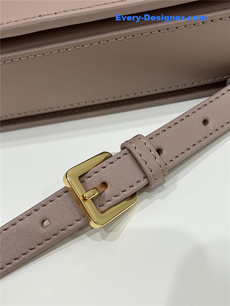 D10r 30 montaigne avenue bag